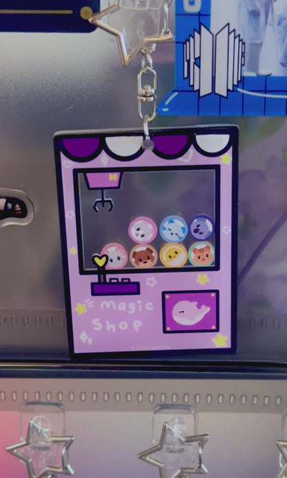 [IN STOCK - KEYCHAINS] BTS x Bangtan Buddies Claw Machine Shaker Keychain